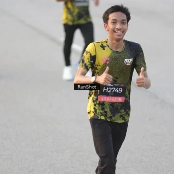 Runner Photo 6821311
