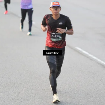 Runner Photo 6821425