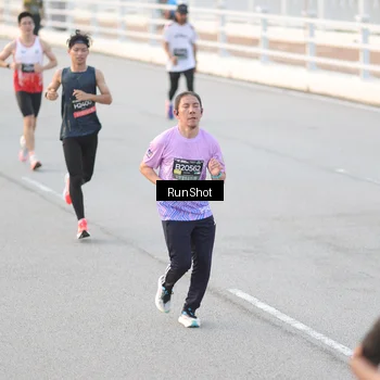 Runner Photo 6821591