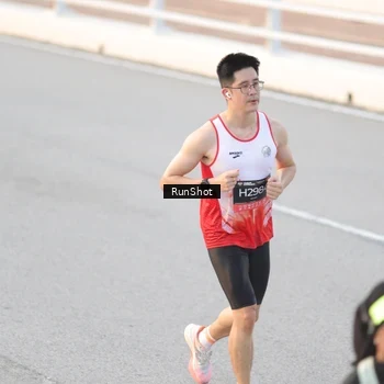Runner Photo 6822259