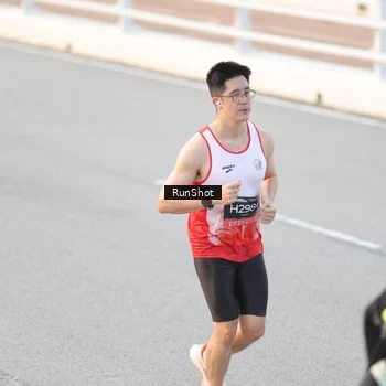 Runner Photo 6822260