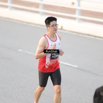 Runner Photo 6822281