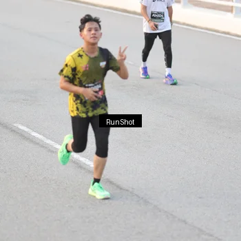 Runner Photo 6822416