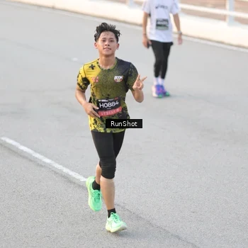 Runner Photo 6822459