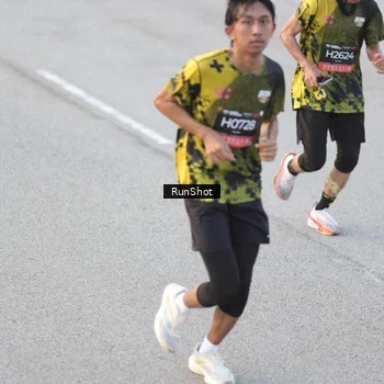 Runner Photo 6822697
