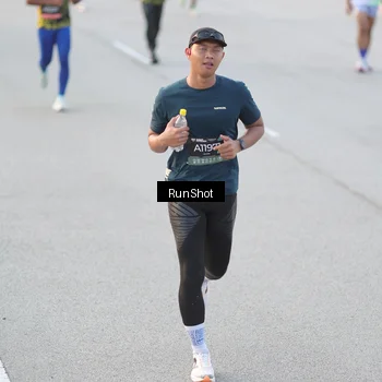 Runner Photo 6822811