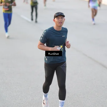 Runner Photo 6822851