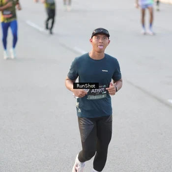Runner Photo 6822882