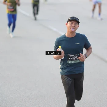 Runner Photo 6822923