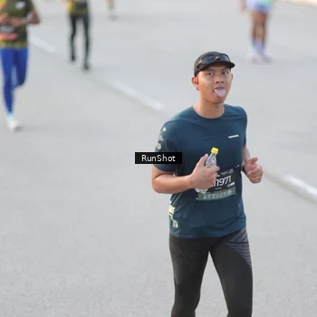 Runner Photo 6822949