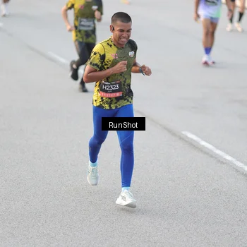 Runner Photo 6823067
