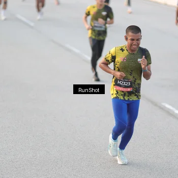 Runner Photo 6823100