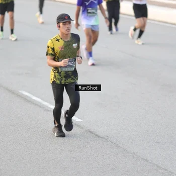 Runner Photo 6823344