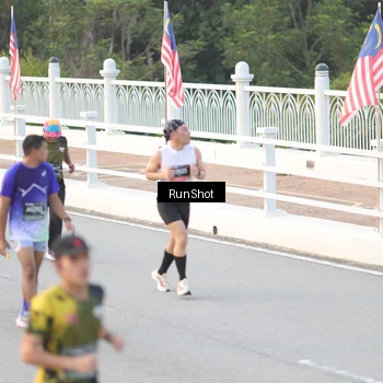 Runner Photo 6823412