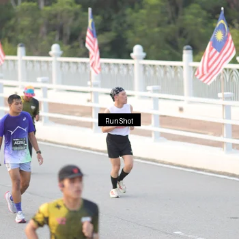 Runner Photo 6823454