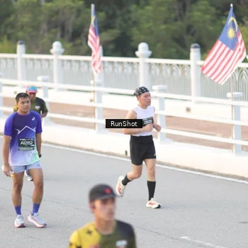 Runner Photo 6823501