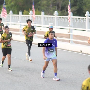 Runner Photo 6823521