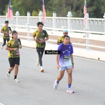 Runner Photo 6823525