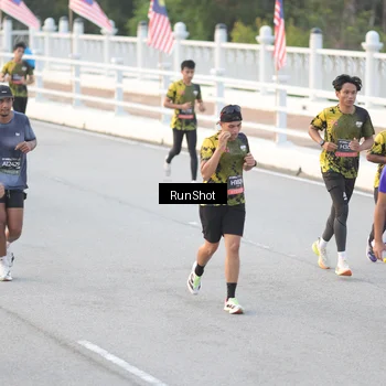 Runner Photo 6823602
