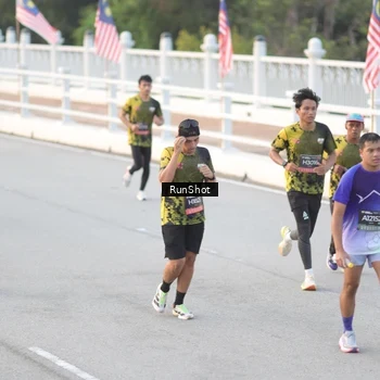 Runner Photo 6823623