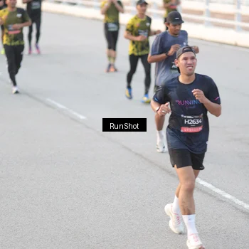 Runner Photo 6823704