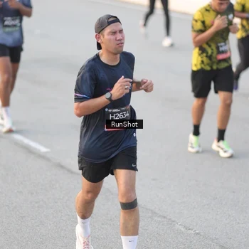 Runner Photo 6823826