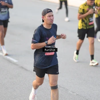 Runner Photo 6823837