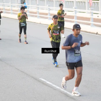 Runner Photo 6823880