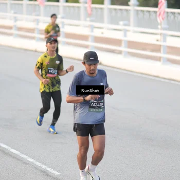 Runner Photo 6823936