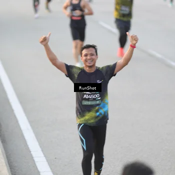 Runner Photo 6823938