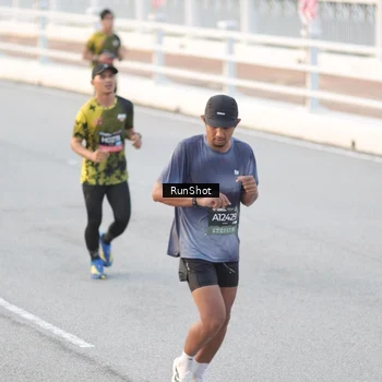 Runner Photo 6823974