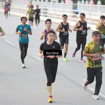 Runner Photo 6824092