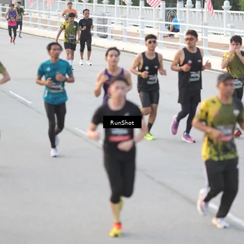 Runner Photo 6824105