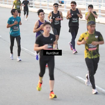 Runner Photo 6824125