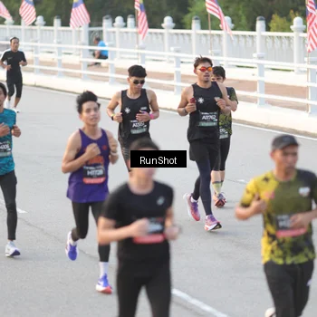 Runner Photo 6824204