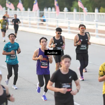 Runner Photo 6824226
