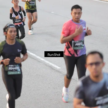 Runner Photo 6824256