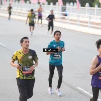 Runner Photo 6824348