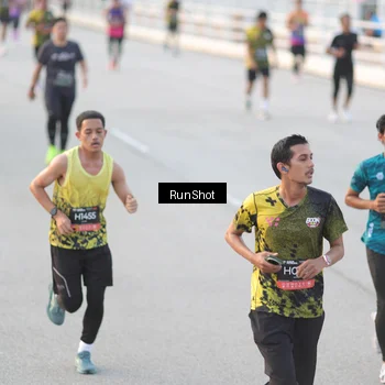 Runner Photo 6824394