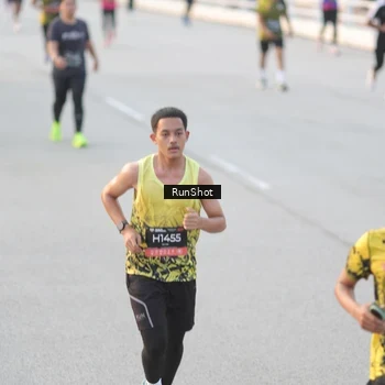 Runner Photo 6824483