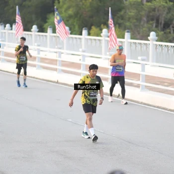 Runner Photo 6824595