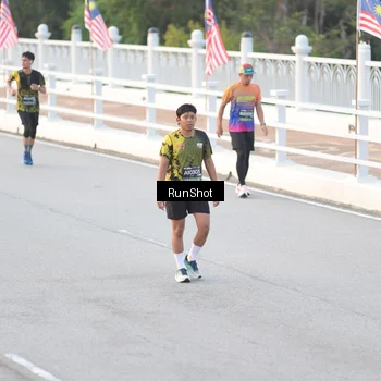 Runner Photo 6824615