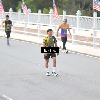 Runner Photo 6824630