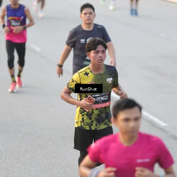 Runner Photo 6824737