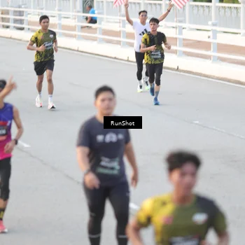 Runner Photo 6824780