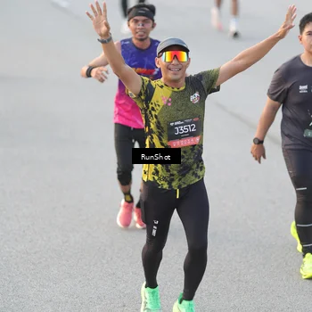 Runner Photo 6824850