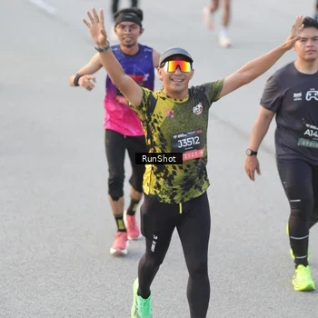 Runner Photo 6824863