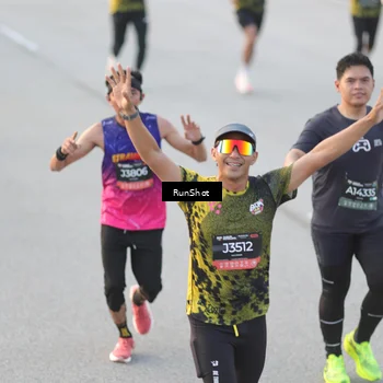 Runner Photo 6824889