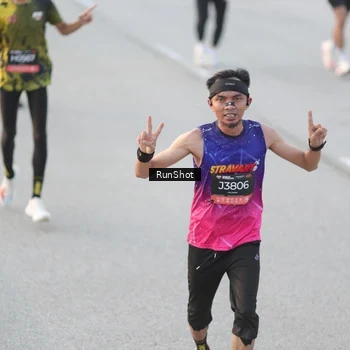 Runner Photo 6824960