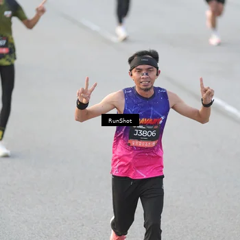 Runner Photo 6824990